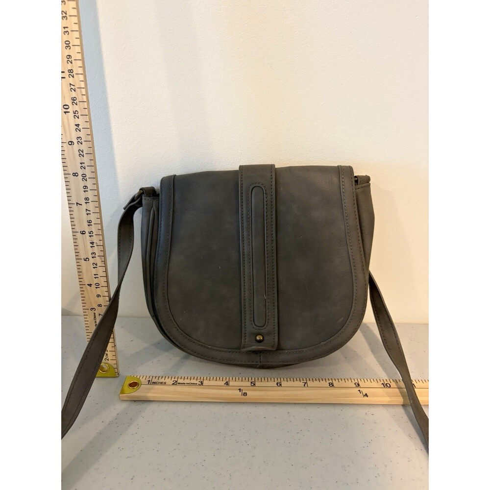Express Gray Solid Crossbody Saddle Bag, Snap Flap, Gold Hardware, Green Lining